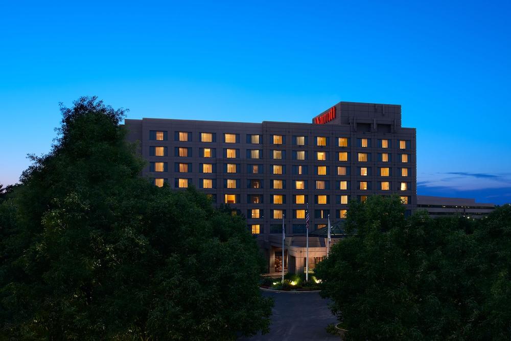 Marriott St. Louis West Hotel Chesterfield Exterior photo