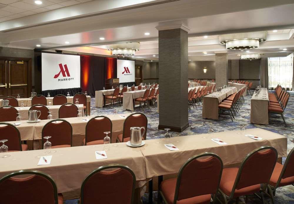 Marriott St. Louis West Hotel Chesterfield Exterior photo