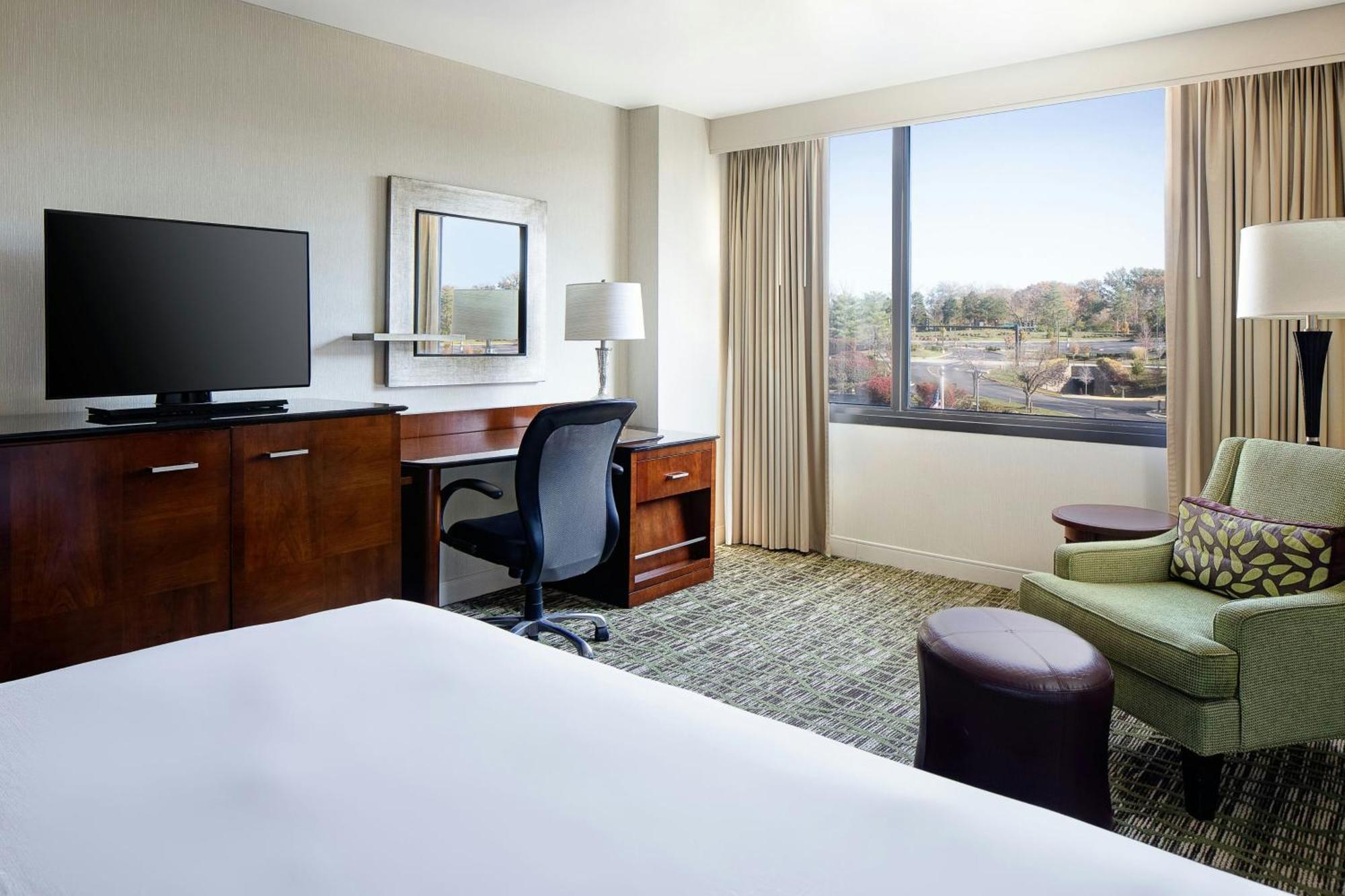 Marriott St. Louis West Hotel Chesterfield Exterior photo